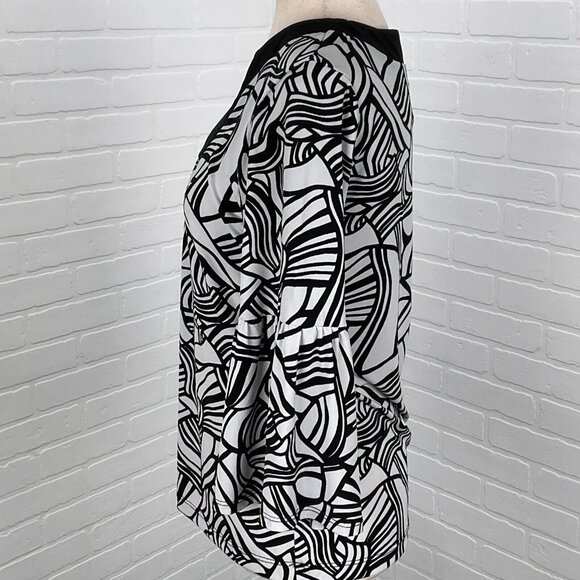 Chicos Top Women 1 Medium 8 Black White Smock Stretch Flare Scoop Tunic USA - Picture 3 of 11